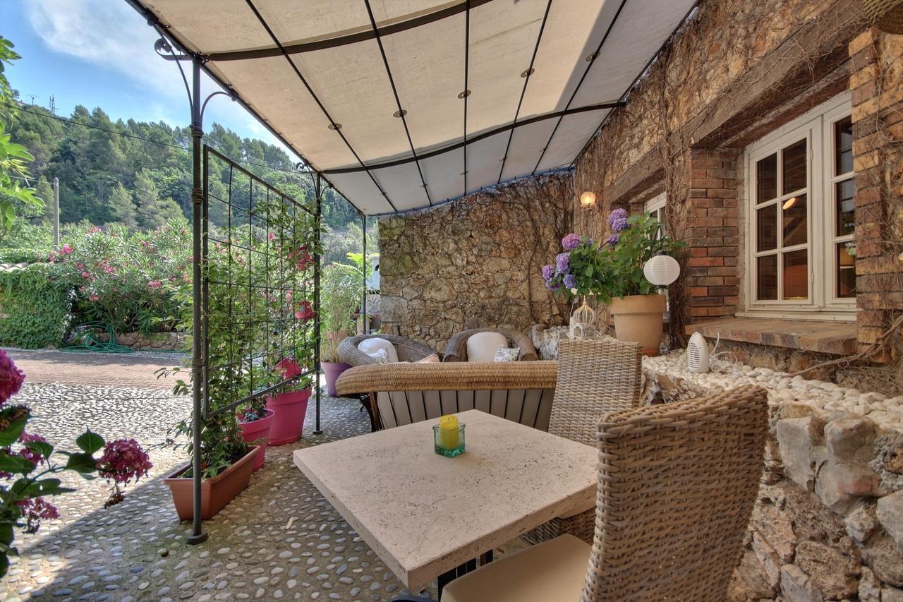 Couette-café La Bergerie Du Moulin 3*