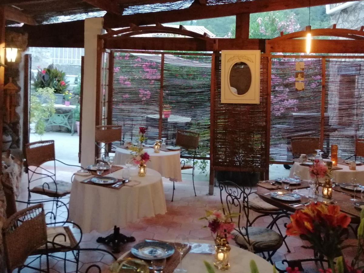 Bed & Breakfast La Bergerie Du Moulin (adults Only) 3*